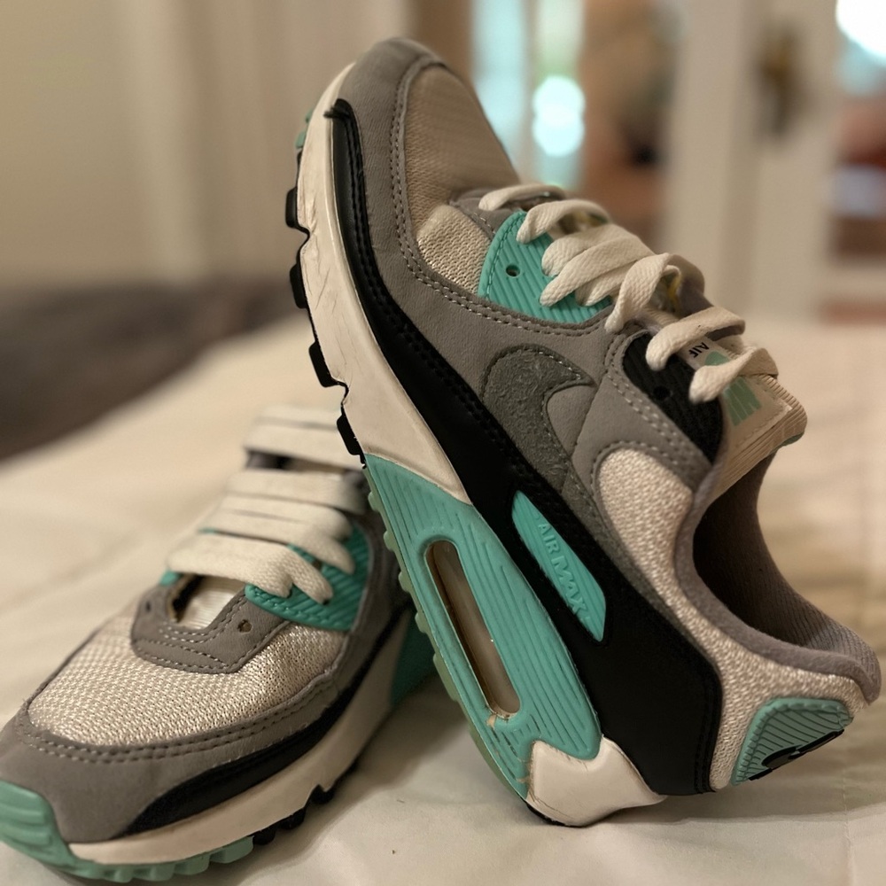 5.5 Ladies AirMax
